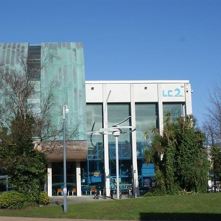 Coastal City Rooms - Waterfront Swansea Exterior foto